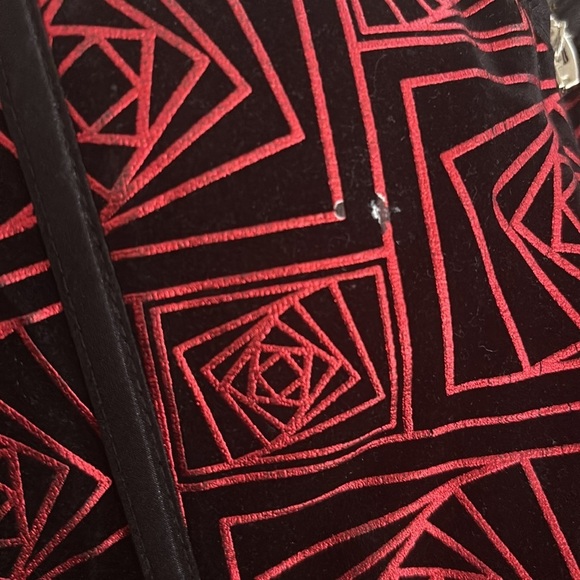 Black & Red Velvet Corset Size Small Lenght Pit - Picture 6 of 6